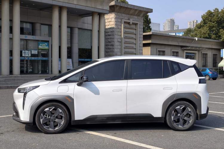 Used AION Y 2022 70 Intelligent Edition Lithium Iron Phosphate