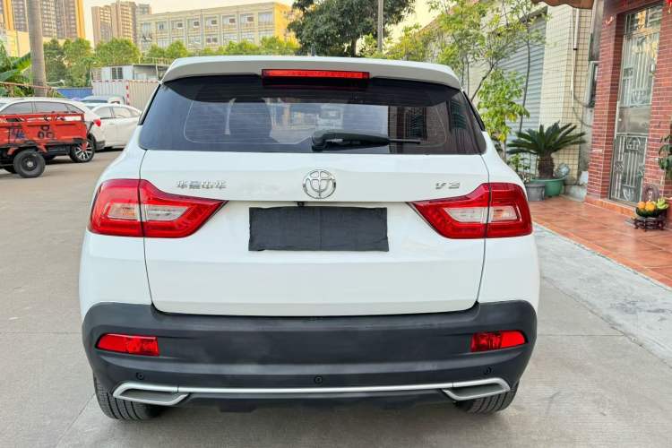 Used Brilliance V3 2017 1.5L Automatic Elite Model
