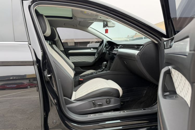 Used Volkswagen Magotan 2023 2 Million Units Limited-Edition 380TSI DSG Flagship Version
