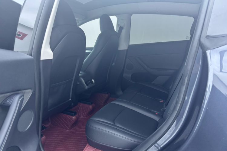 Used Tesla Model Y 2024 Rear-Wheel-Drive Version
