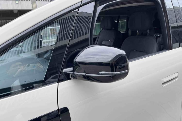 Used Zeekr MIX 2025 Long-Range Intelligent Driving Edition
