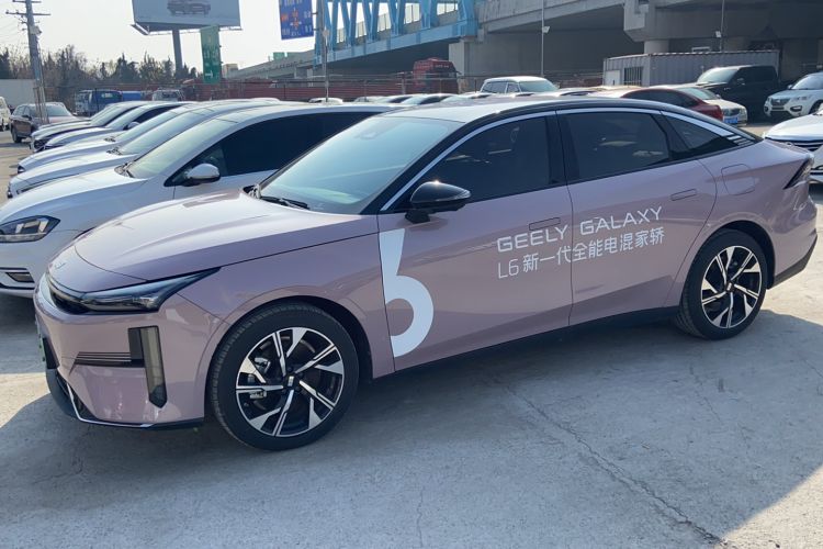 Used  L6 2024 125km Creative Edition
