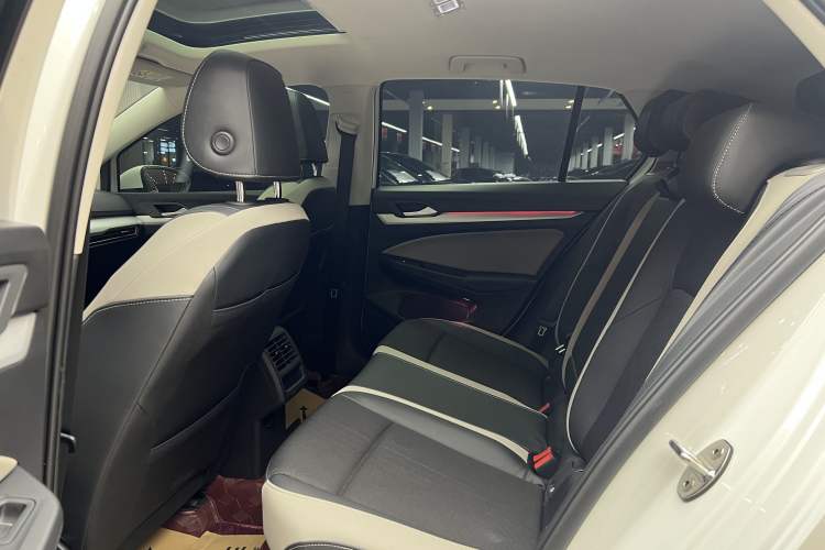 Used Volkswagen Golf 2023 Facelift 280TSI DSG Pro