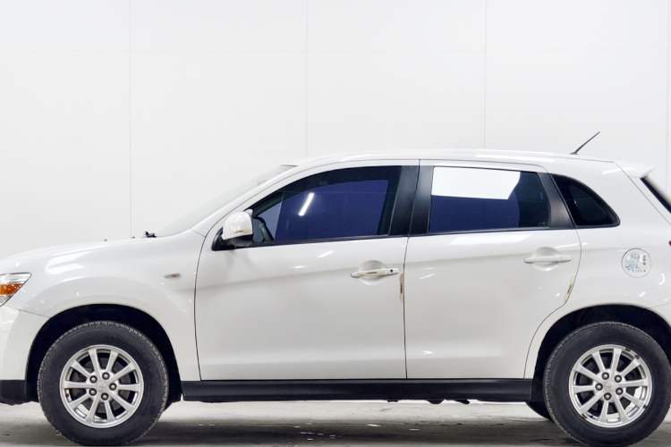Used Mitsubishi ASX 2013 2.0L CVT Two-Wheel Drive Elite Edition