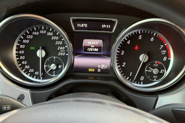 Used Mercedes-Benz M-Class 2014 ML 320 4MATIC
