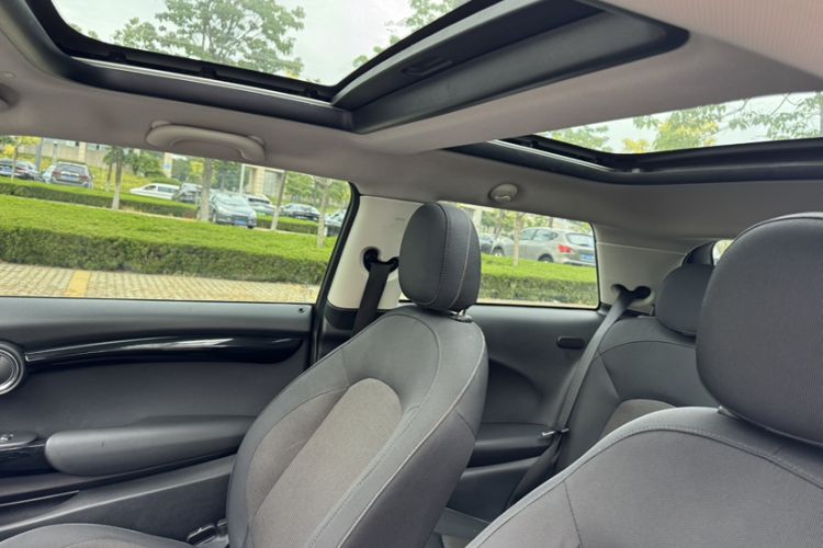 Used  MINI 2021 1.5T ONE PLUS
