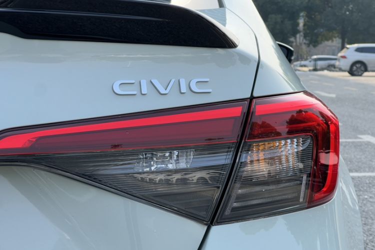 Used Honda Civic 2023 2.0L eHEV Sharp Edition