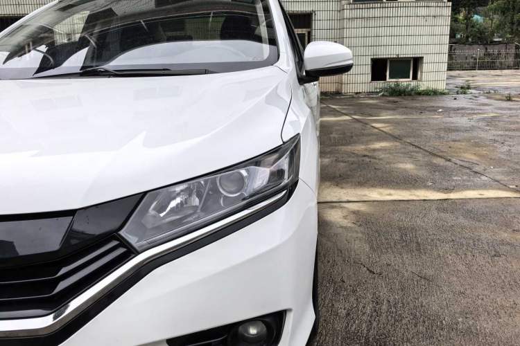 Used Honda Greiz 2016 1.5L CVT Comfort Version
