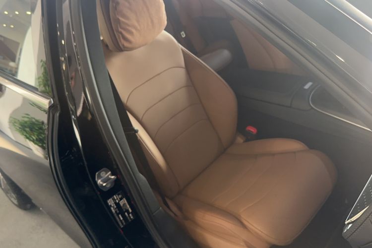 Used Mercedes-Benz E-Class 2024 E 300 L Fashion Sport Model
