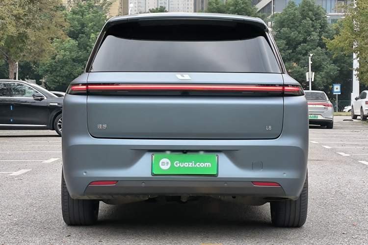 Used Li Auto L8 2023 Pro Model
