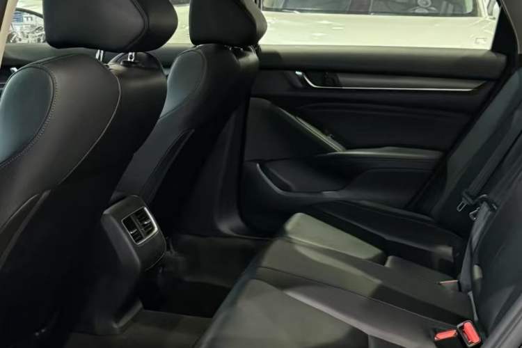 Used Honda Accord 2018 230TURBO Comfort Version National V
