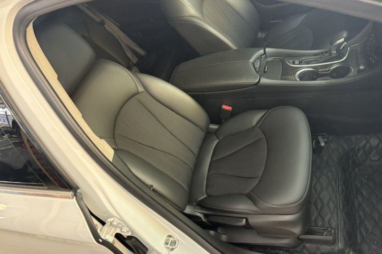 Used Buick Envision 2020 20T Two-Wheel Drive Leading Version
