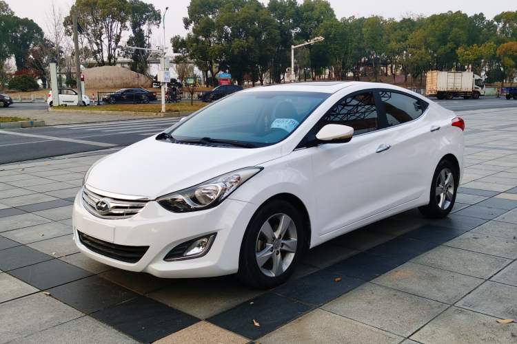 Used Hyundai Elantra 2013 1.6L Automatic Luxury Model
