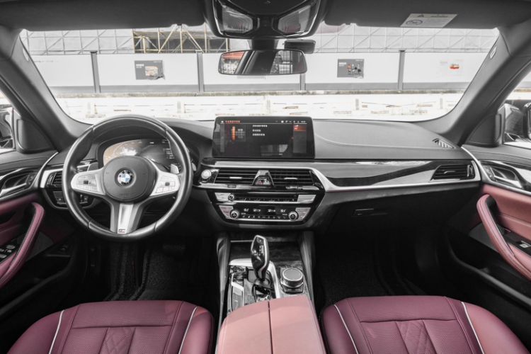 Used BMW 5 Series 2023 Restyled 530Li Leading Edition M Sport Package
