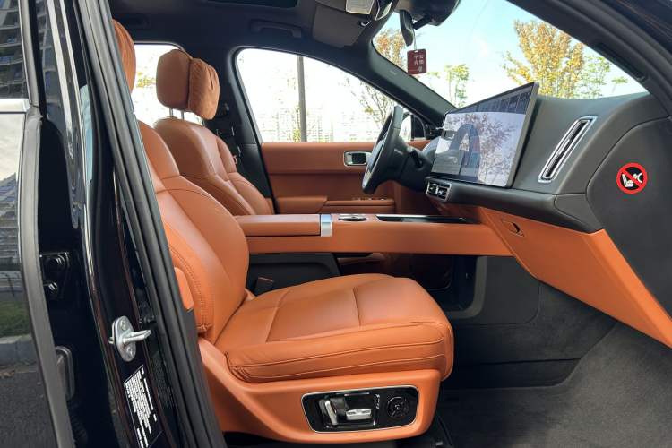 Used Li Auto L8 2023 Pro Model
