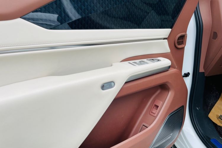 Used BYD Xia 2025 DM-i 1.5T 180km Excellence Model
