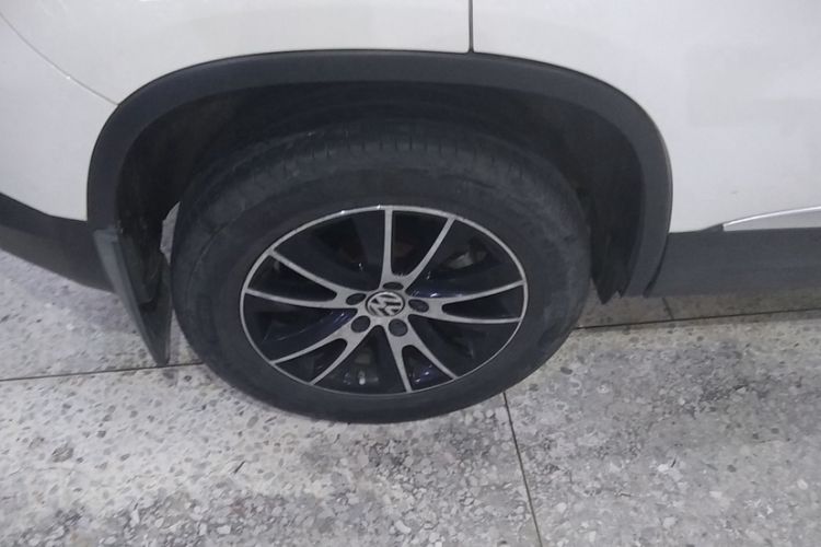 Used Volkswagen Tiguan 2015 1.8TSI Automatic Two-Wheel Drive Luxury Model