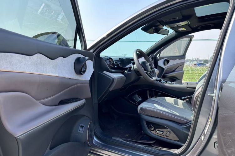 Used BYD Frigate 07 2023 DM-i 100KM Prestige Model
