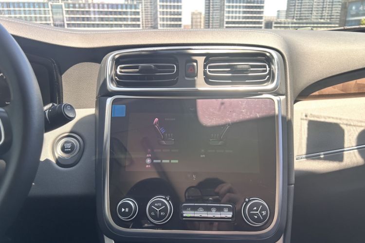 Used Lynk & Co 01 2019 2.0T Two-Wheel-Drive Pro Version China VI Standard
