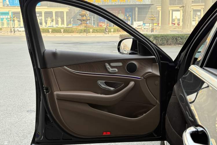 Used Mercedes-Benz E-Class 2019 E 260 L