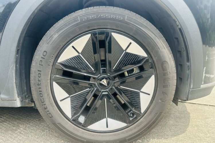 Used  S07 2023 200Max Range-Extended Version
