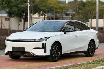 Used Geely Galaxy L6 2023 125km Starship