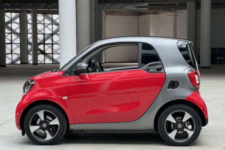 Used  fortwo 2018 1.0L 52kW Hardtop Passion Edition China V Standard
