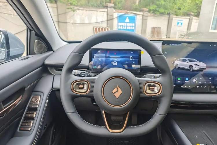 Used Baojun Enjoy 2025 All-Electric 600km Luxury Edition
