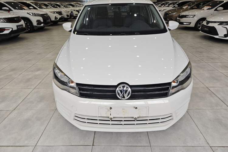 Used Volkswagen Jetta 2015 Zhuihui Edition 1.4L Manual Fashion Model
