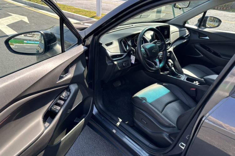 Used Chevrolet Orlando 2020 Light Hybrid Redline 530T Automatic Enjoyment Edition (5+2 Models)