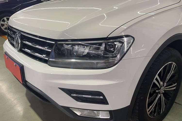 Used Volkswagen Tiguan L 2020 330TSI Automatic Two-Wheel Drive Panoramic Comfort Edition China VI Standard
