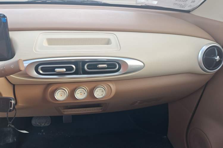 Used Wuling Hongguang MINIEV 2025 Four-Door Version Advanced Edition
