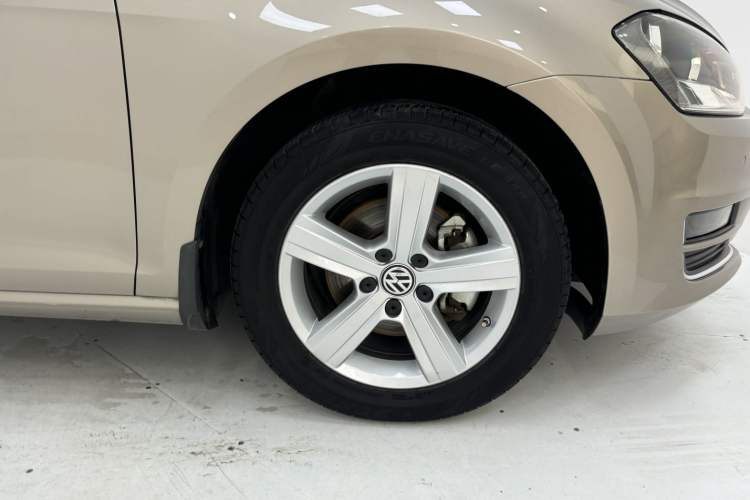 Used Volkswagen Golf 2017 230TSI Automatic Comfort Edition – Celebrating Milestone of One Million Units
