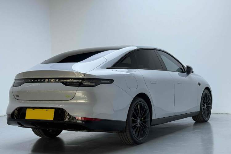 Used Leapmotor C01 2022 Four-Wheel Drive Dual-Motor High-Performance Version
