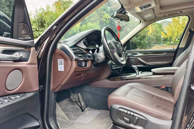 Used BMW X5 2018 xDrive28i
