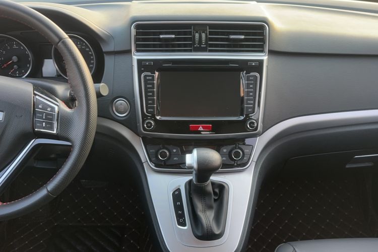 Used Haval M6 2018 Revised Version 1.5T DCT Two-Wheel Drive Elite Edition
