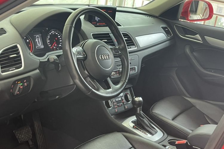 Used Audi Q3 2016 30 TFSI Fashion Model
