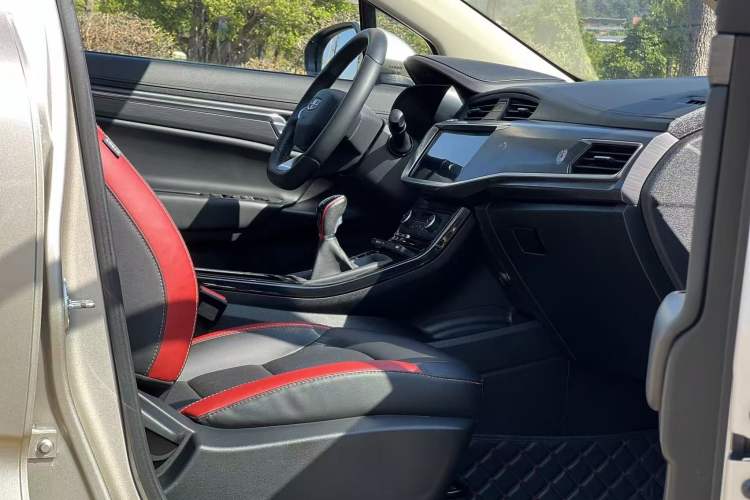 Used Geely Auto Emgrand GS 2020 1.4T Manual Ya
