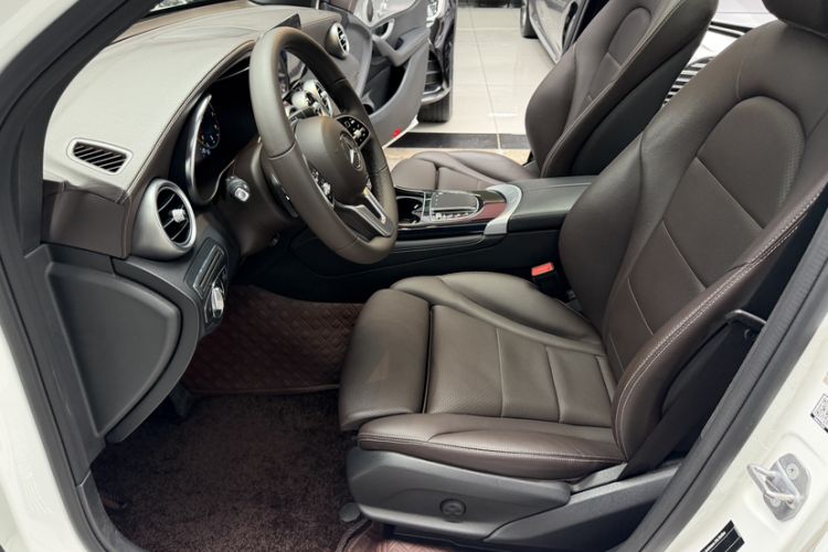 Used Mercedes-Benz GLC 2020 Facelifted GLC 260 L 4MATIC Dynamic Edition
