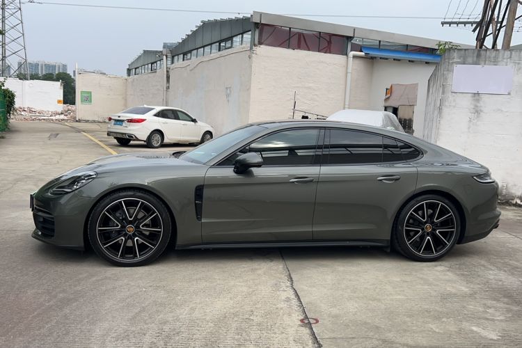 Used Porsche Panamera 2023 Panamera 2.9T Platinum Edition
