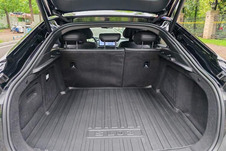 Used  SL03 2025 Range-Extended Elite Version
