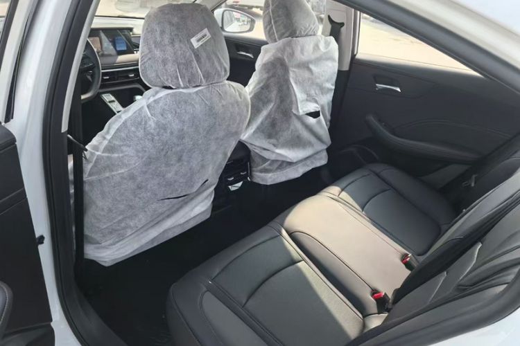 Used Roewe i5 2023 1.5L CVT Luxury Edition
