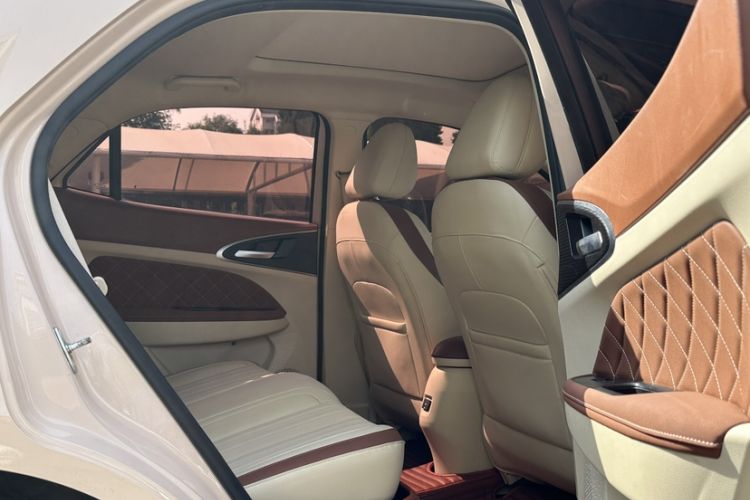 Used ORA Good Cat 2021 400km Standard Range Venus Edition Lithium Iron Phosphate
