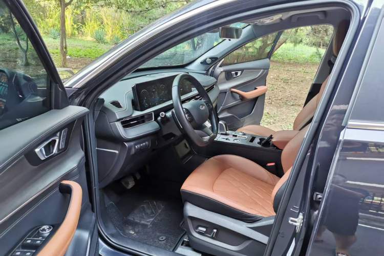 Used Chery Tiggo 8 PLUS 2022 Kunpeng Edition 390TGDI DCT Four-Wheel Drive Luxury Version
