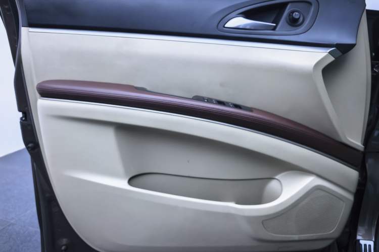 Used Buick GL8 2017 25S Luxury Version China V Standard
