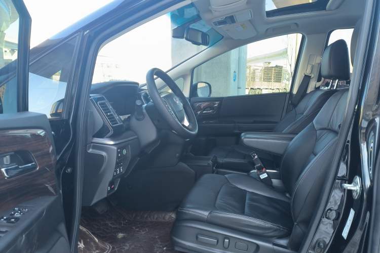 Used Honda Elysion 2016 2.4L Luxury Edition