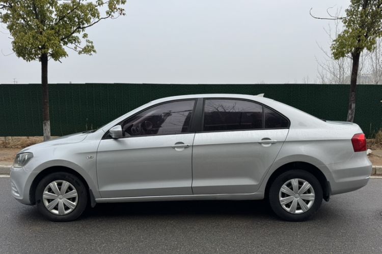 Used Volkswagen Jetta 2015 1.6L Automatic Fashion Model

