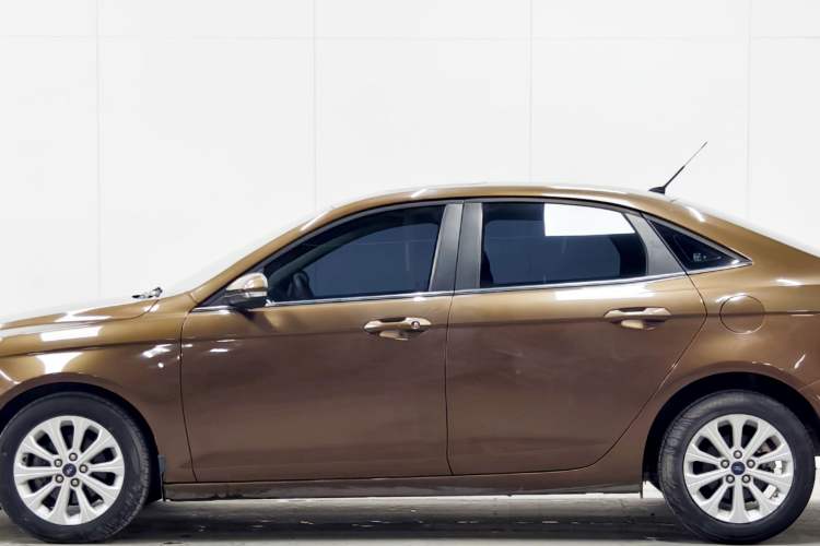 Used Ford Escort 2017 Happiness Edition 1.5L Automatic Fashion Version
