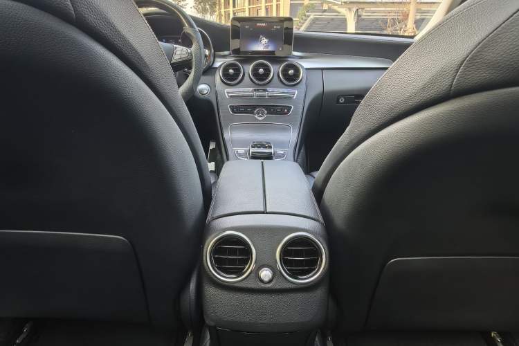 Used Mercedes-Benz C-Class 2016 C 200 L Sport Edition
