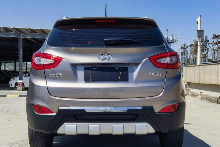 Used Hyundai ix35 2015 2.0L Automatic 2WD Smart Version China V Standard
